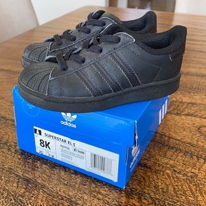 Kids size 8K Adidas black Superstar Sneaker